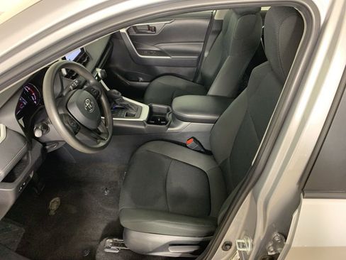 Used 2024 Toyota RAV4 LE image 28