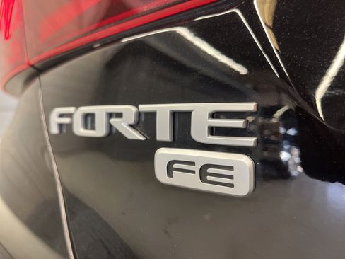 Used 2023 Kia Forte LX image 32