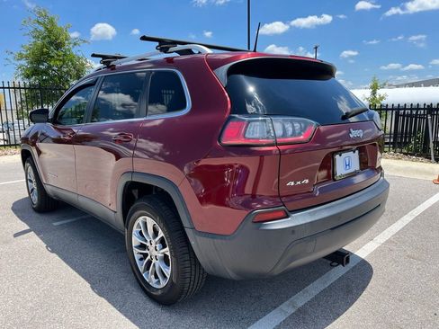 Used 2019 Jeep Cherokee Latitude Plus AWD/4WD image 6