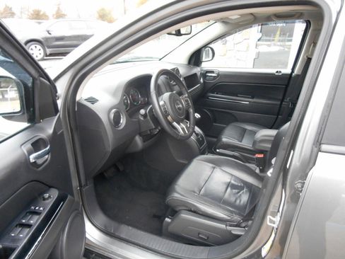 Used 2012 Jeep Compass Limited w/ Sun/Sound Group image 2