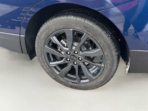 Used 2022 Chevrolet Equinox RS image 30