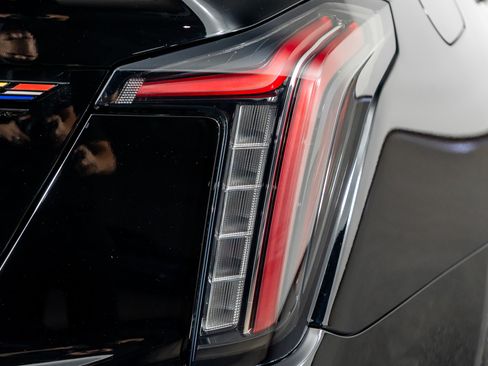 Used 2025 Cadillac CT5 V Blackwing w/ Super Cruise 1 Package image 30