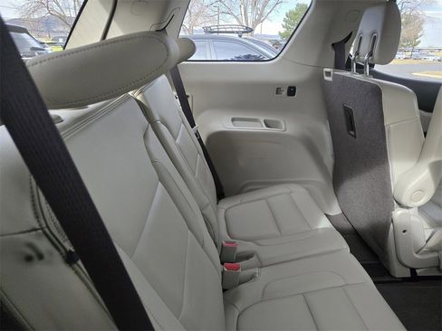 Used 2017 GMC Acadia Denali w/ Technology Package image 11