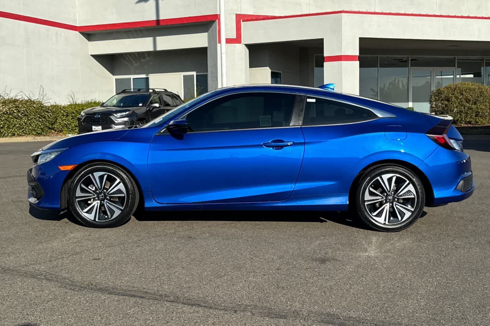 Used 2018 Honda Civic EX-T image 9