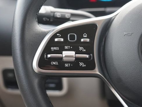 Used 2023 Mercedes-Benz GLA 250 image 17