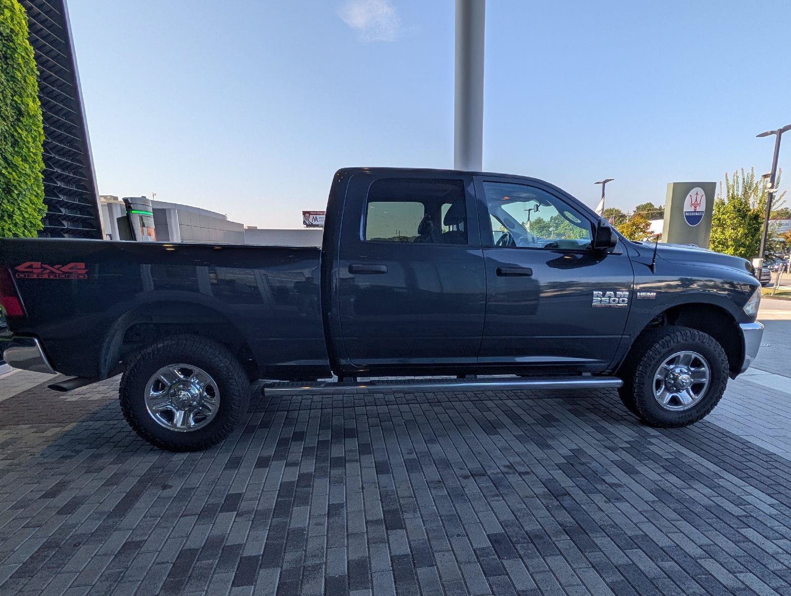 Used 2017 RAM 2500 Tradesman w/ Chrome Appearance Group AWD/4WD image 17
