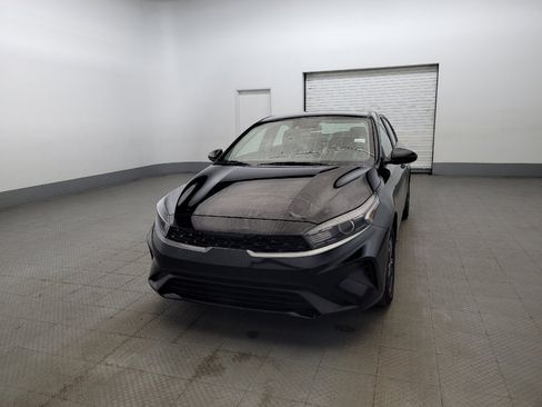 Used 2024 Kia Forte LXS FWD image 15