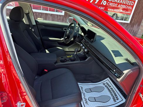 Used 2023 Honda Civic LX image 10