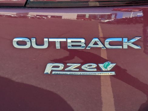 Used 2013 Subaru Outback 2.5i Limited AWD/4WD image 13