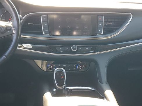Used 2021 Buick Enclave Avenir w/ Avenir Technology Package AWD/4WD image 15