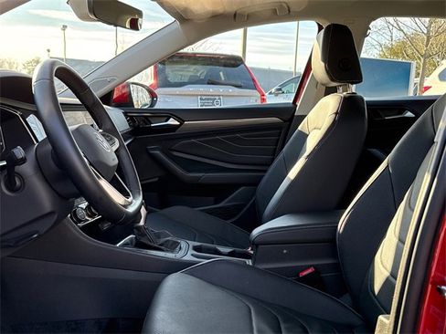 Certified 2023 Volkswagen Jetta SEL image 10