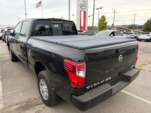 Used 2019 Nissan Titan S AWD/4WD image 8
