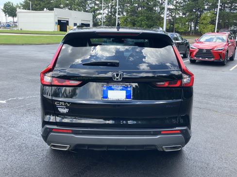 Certified 2025 Honda CR-V Sport-L image 9