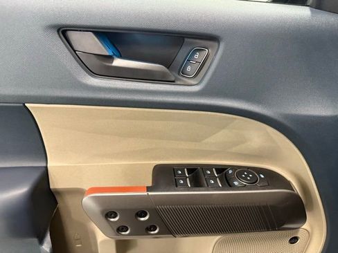 New 2025 Ford Maverick Lariat w/ 4K Tow Package image 14