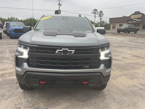 Used 2024 Chevrolet Silverado 1500 LT Trail Boss w/ Convenience Package II AWD/4WD image 10