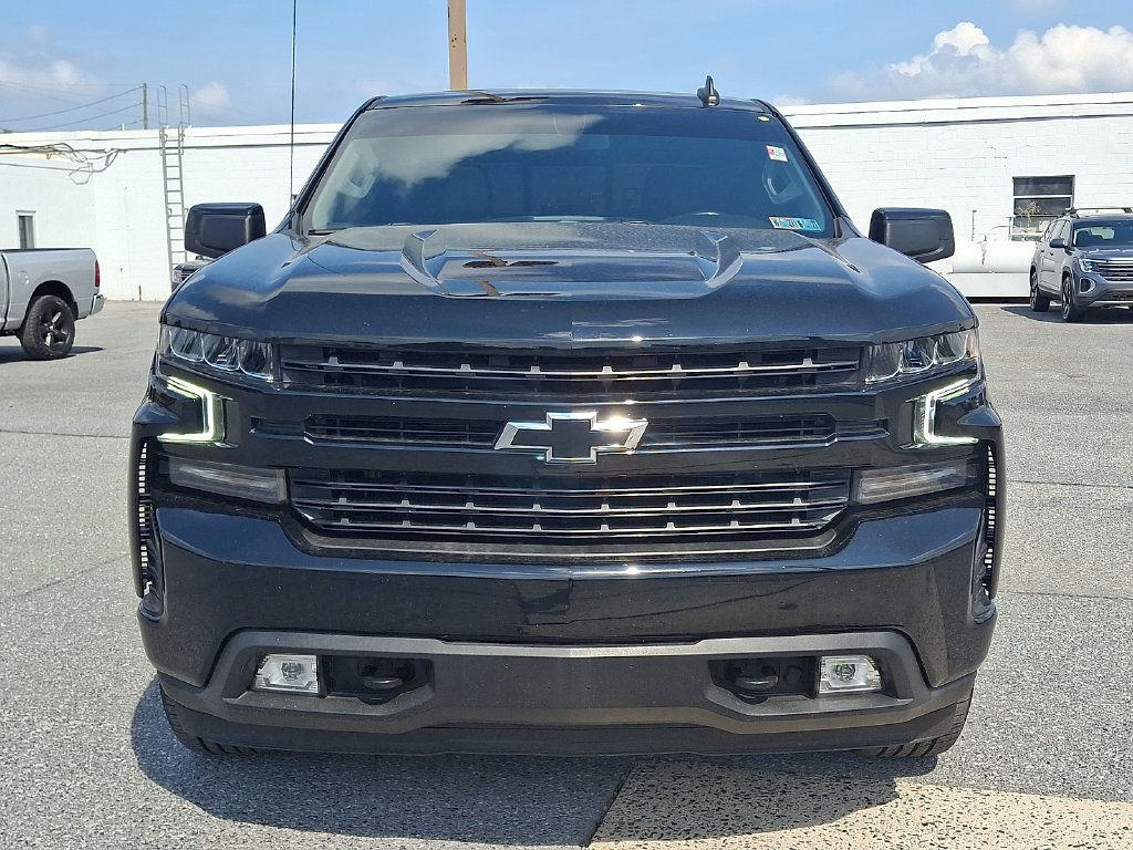 Used 2022 Chevrolet Silverado 1500 RST w/ Convenience Package II AWD/4WD image 2