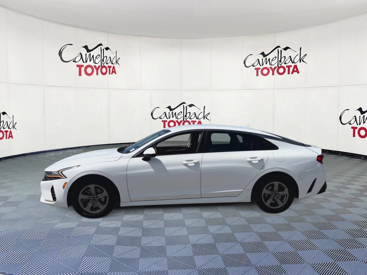 Used 2022 Kia K5 LXS FWD image 8