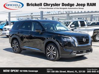 Used 2023 Nissan Pathfinder Platinum w/ Cargo Package video 3