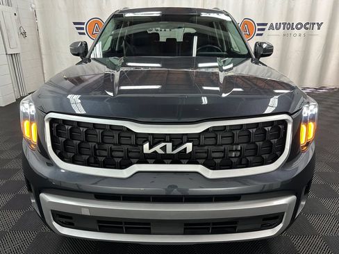Used 2024 Kia Telluride EX AWD/4WD image 3