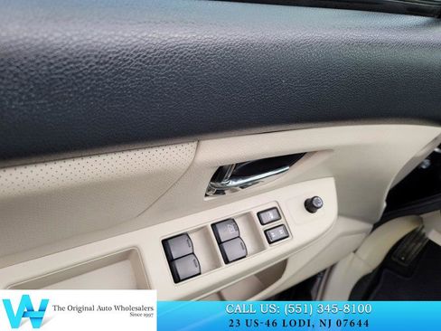 Used 2013 Subaru Crosstrek 2.0i Limited image 13