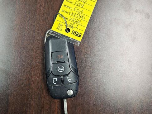 Used 2016 Ford F150 XLT w/ Equipment Group 302A Luxury AWD/4WD image 39