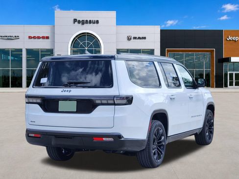 New 2026 Jeep Grand Wagoneer L Summit AWD/4WD image 5