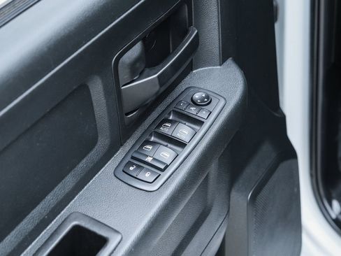 Used 2020 RAM 2500 Tradesman w/ Chrome Appearance Group image 48