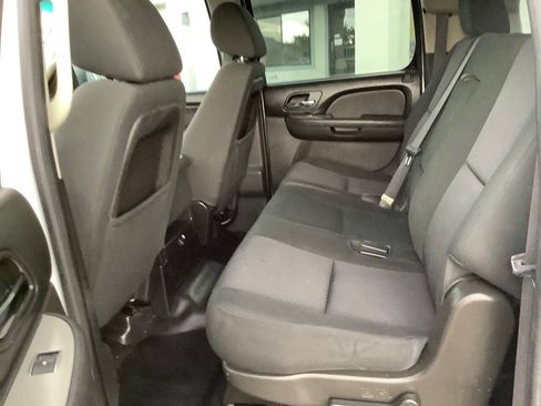 Used 2012 Chevrolet Suburban 2500 w/ Skid Plate Package AWD/4WD image 32