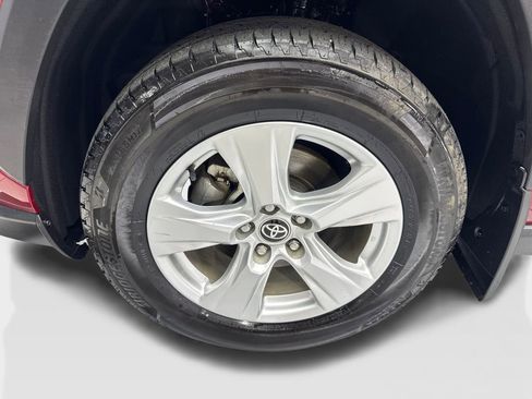 Used 2021 Toyota RAV4 XLE image 87