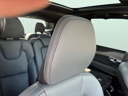 Used 2024 Volvo XC90 T8 Ultimate w/ Lounge Package image 64