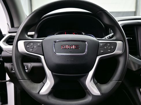 Used 2023 GMC Acadia SLE w/ Driver Convenience Package FWD image 23