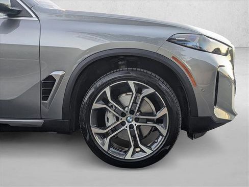 Certified 2024 BMW X5 xDrive40i w/ Premium Package image 24