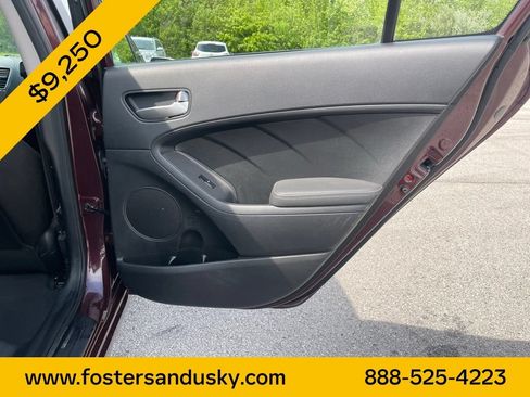 Used 2017 Kia Forte LX FWD image 18