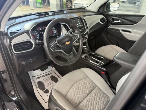 Used 2018 Chevrolet Equinox LS FWD image 10