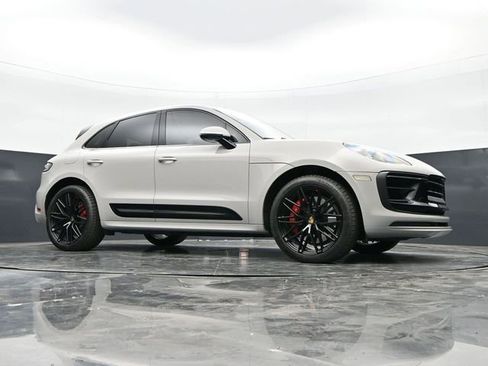 Used 2022 Porsche Macan GTS AWD/4WD image 38