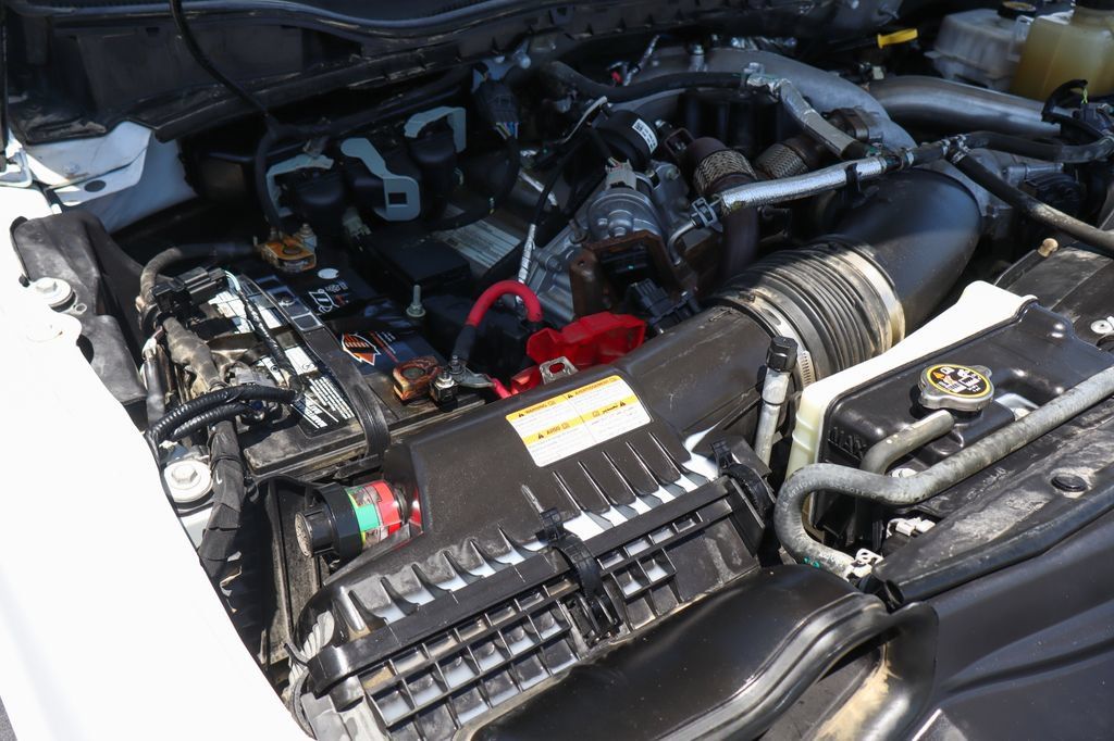 Used 2020 Ford F550 Luxury RWD image 14