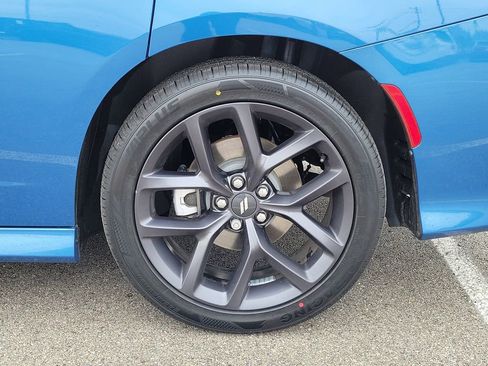 Used 2021 Dodge Charger R/T w/ Plus Group image 7