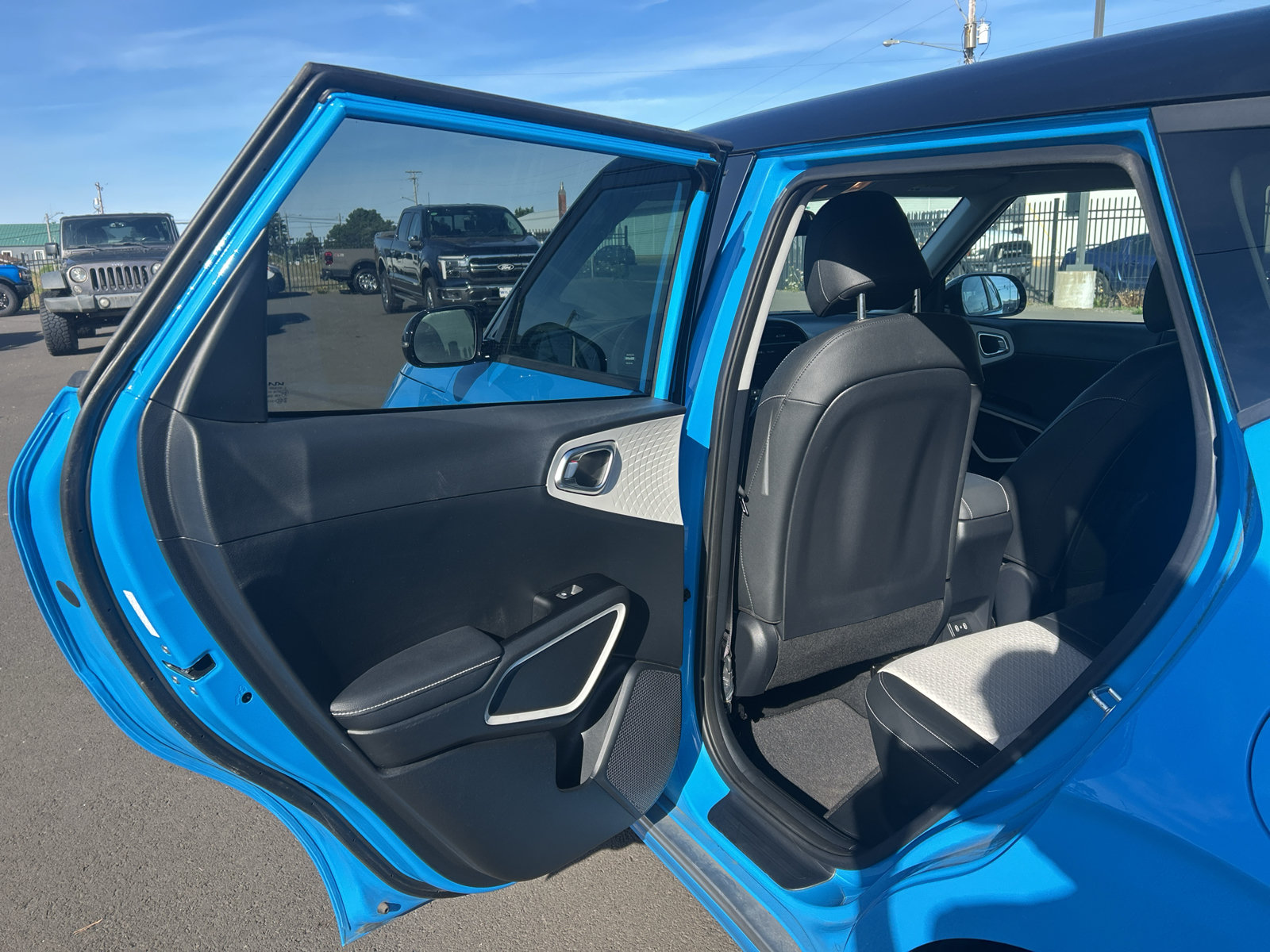 Used 2024 Kia Soul GT-Line FWD image 30