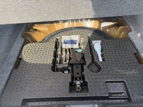 Used 2018 Honda Accord LX image 13