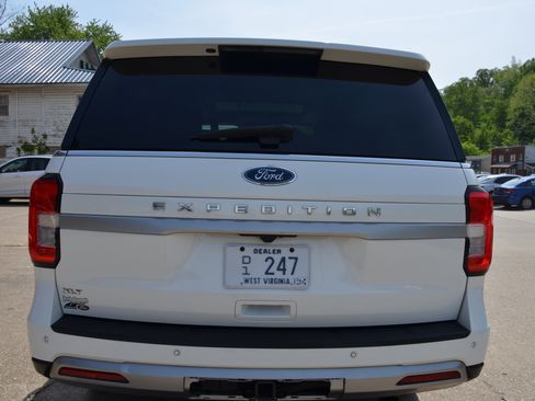 Used 2022 Ford Expedition XLT AWD/4WD image 6