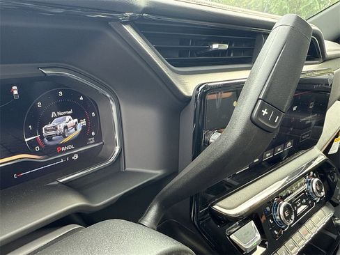 New 2025 GMC Sierra 2500 AT4 w/ Max Trailering Package image 22