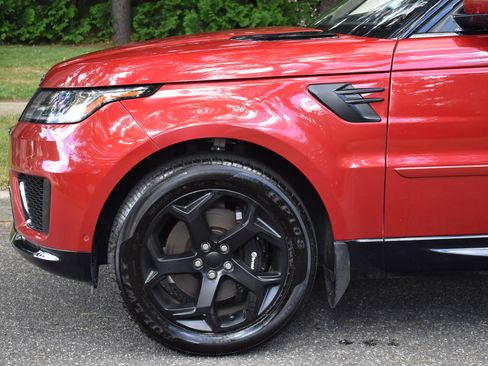 Used 2019 Land Rover Range Rover Sport HSE image 15