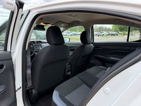 Used 2024 Nissan Versa SV FWD image 14