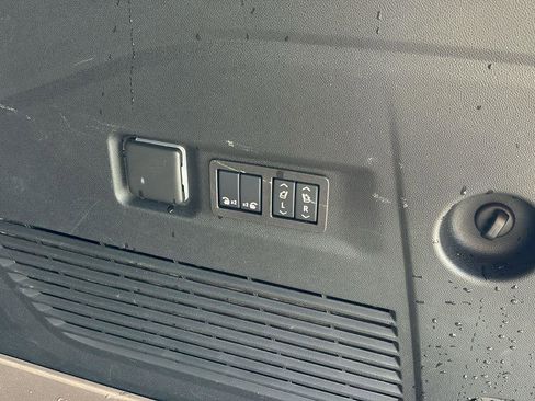 Certified 2025 GMC Yukon XL Denali Ultimate w/ LPO, Floor Liner Package image 21