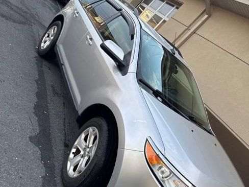 Used 2013 Ford Edge SEL w/ Class II Trailer Tow Pkg AWD/4WD image 2