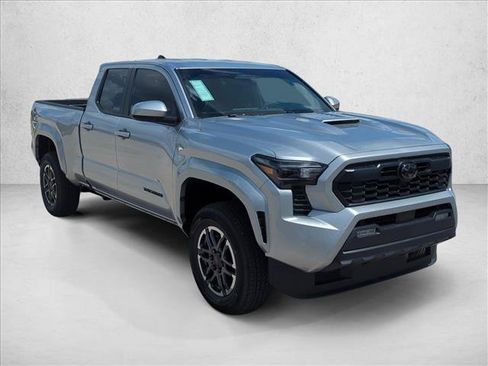 Used 2026 Toyota Tacoma TRD Sport AWD/4WD image 3