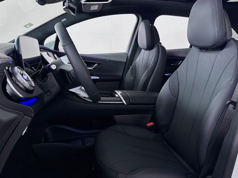New 2026 Mercedes-Benz EQE 320 4MATIC SUV image 15