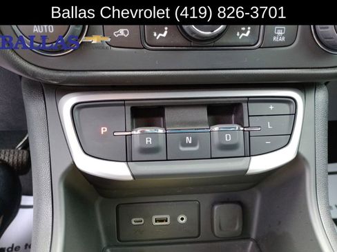 Certified 2023 GMC Terrain SLE w/ Driver Convenience Package AWD/4WD image 16