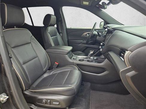 Used 2022 Chevrolet Traverse Premier w/ Redline Edition image 22