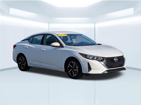 Used 2024 Nissan Sentra SV FWD image 10